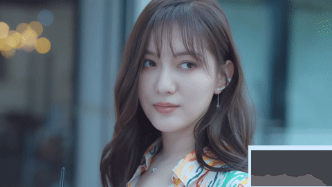 完蛋我被美女包围了