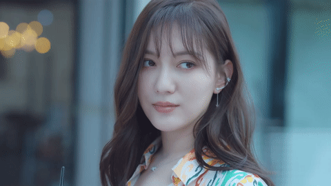 完蛋我被美女包围了