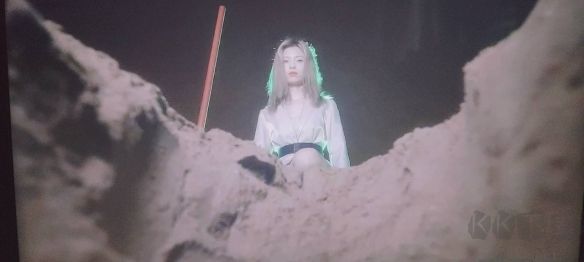 完蛋我被美女包围了